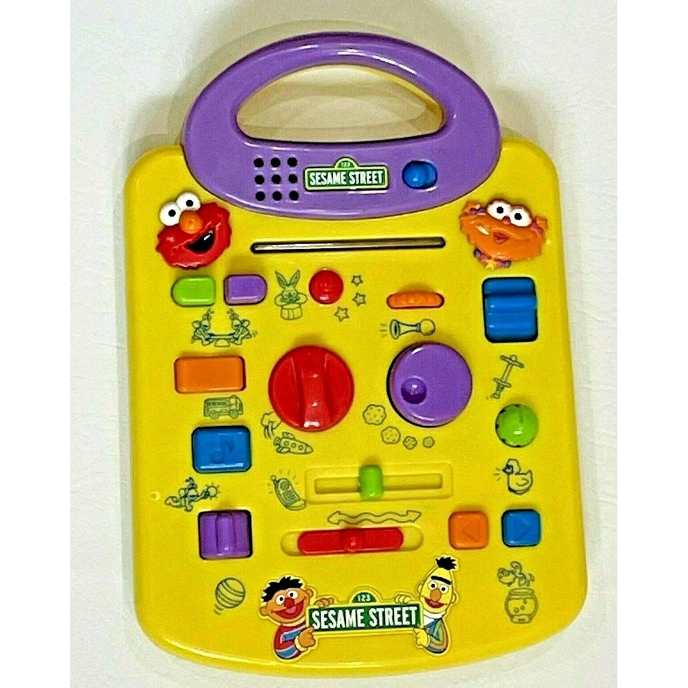 2000 Sesame Street Elmo and Zoe Giggle Sound Station Toy Mattel WORKING
